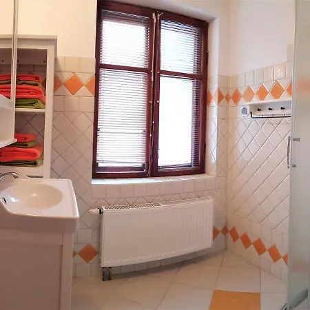 Lägenhet Apartament Miedzygorze *